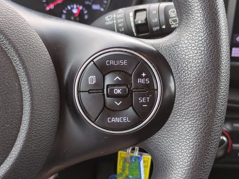 Certified 2022 Kia Soul LX w/ Technology Package FWD image 24