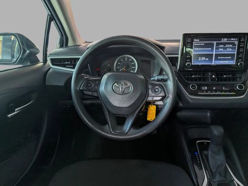 Used 2020 Toyota Corolla LE FWD image 29