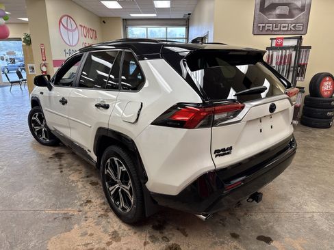 Used 2021 Toyota RAV4 XSE image 10