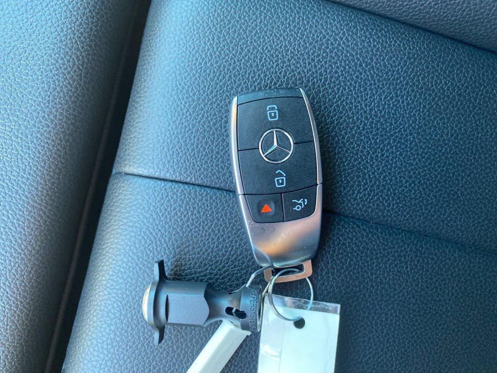 Certified 2023 Mercedes-Benz GLA 250 4MATIC image 28
