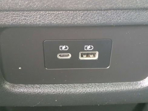 Used 2024 Nissan Pathfinder SV FWD image 14