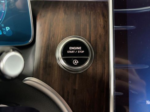 Certified 2026 Mercedes-Benz GLC 300 image 26