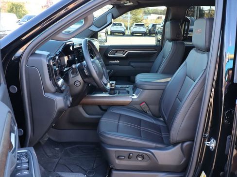 Used 2025 Chevrolet Silverado 1500 High Country w/ Midnight Edition image 16