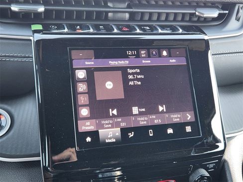 New 2025 Jeep Grand Cherokee L Laredo image 12