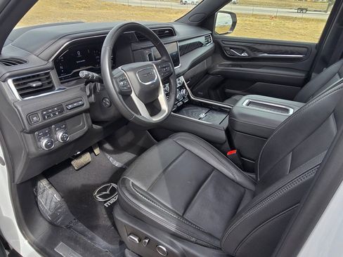 Used 2023 GMC Yukon Denali image 26