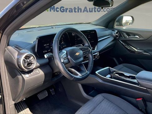 Used 2025 Chevrolet Equinox LT AWD/4WD image 20