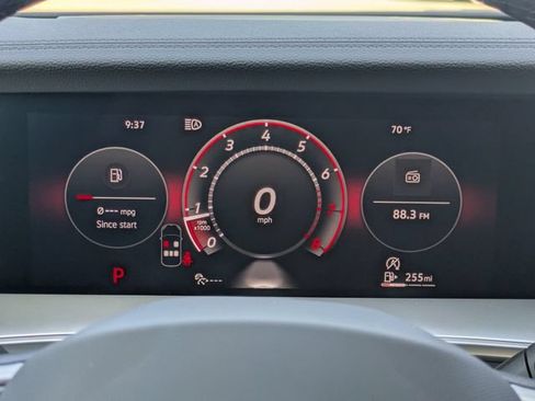 New 2026 Volkswagen Tiguan SE R-Line FWD image 32
