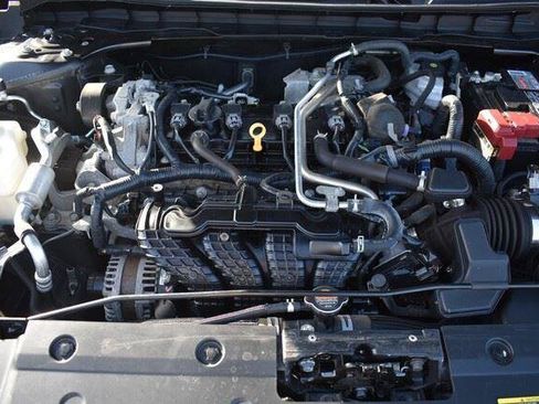 Used 2024 Nissan Altima 2.5 SV FWD image 35
