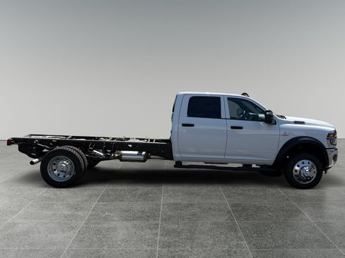New 2026 RAM 5500 Tradesman w/ Chrome Appearance Group AWD/4WD image 6