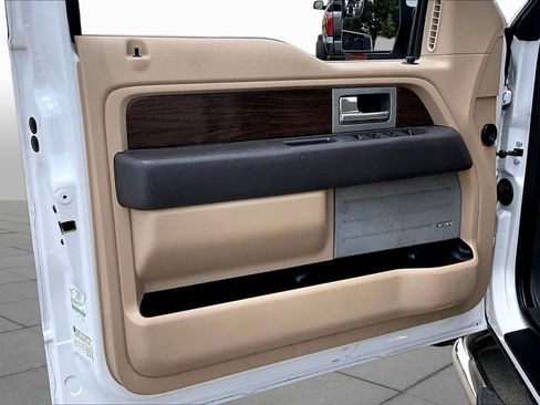 Used 2014 Ford F150 Lariat w/ Equipment Group 502A Luxury RWD image 19