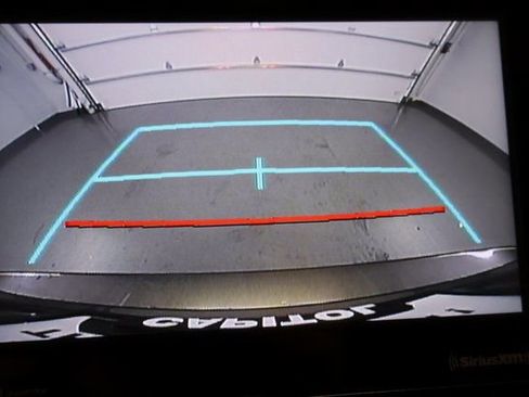 Used 2022 Toyota Camry LE image 27