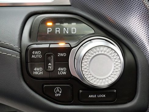 Used 2024 RAM 1500 Limited AWD/4WD image 30