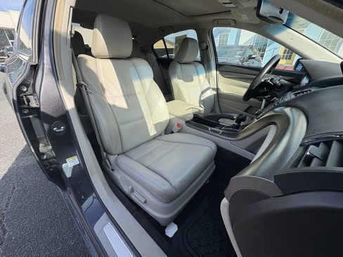 Used 2014 Acura TL image 20