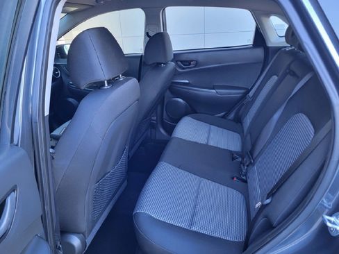 Used 2018 Hyundai Kona SE image 31