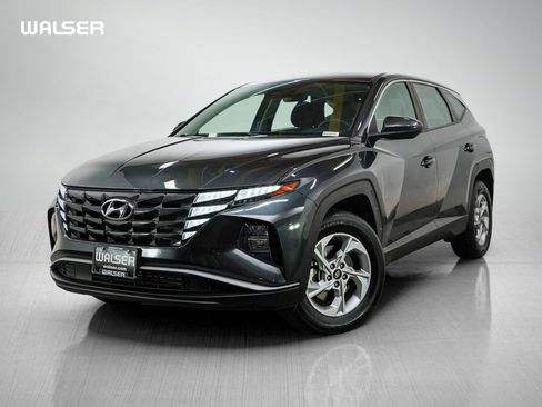 Used 2024 Hyundai Tucson SE image 1