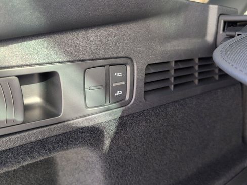 New 2025 Audi SQ5 Premium Plus image 32