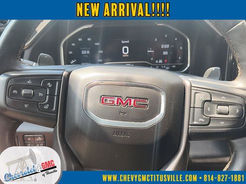 Used 2023 GMC Sierra 1500 AT4 w/ AT4 Premium Package AWD/4WD image 17