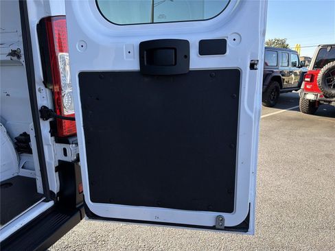 Used 2023 RAM ProMaster 2500 image 16