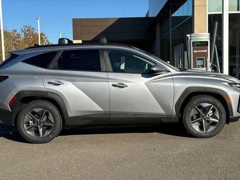 New 2026 Hyundai Tucson SEL image 3