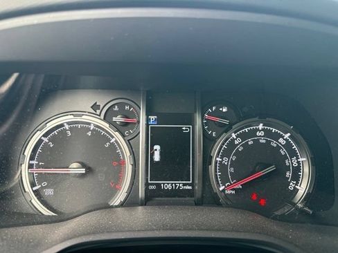 Used 2021 Toyota 4Runner Limited AWD/4WD image 9