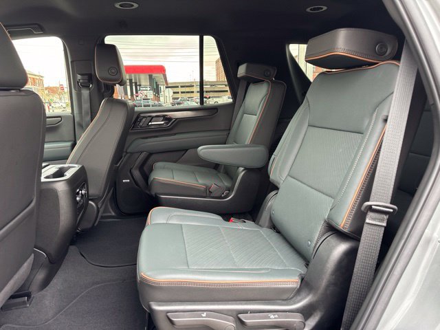 Certified 2025 GMC Yukon AT4 w/ Technology Package AWD/4WD image 9