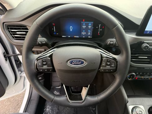 New 2025 Ford Escape Active w/ Cold Weather Package image 2