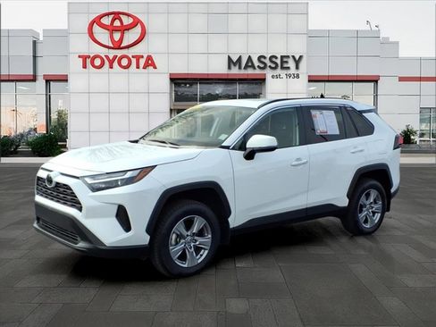 Used 2024 Toyota RAV4 XLE image 27