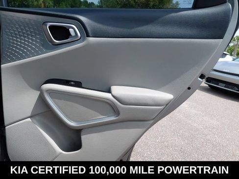 Certified 2025 Kia Soul LX w/ LX Technology Package FWD image 24