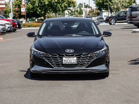 Used 2021 Hyundai Elantra Limited FWD image 7