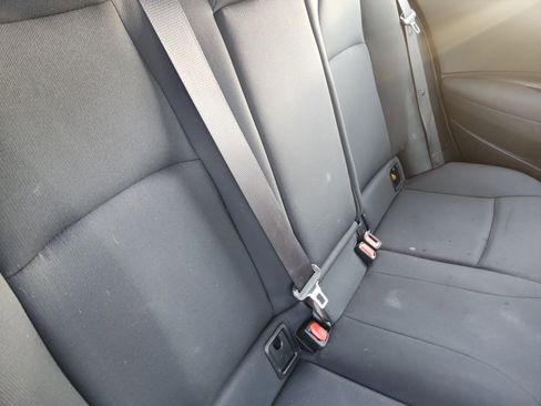 Used 2021 Toyota Corolla LE image 19