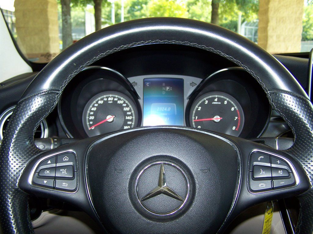 Used 2015 Mercedes-Benz C 300 Sedan image 9