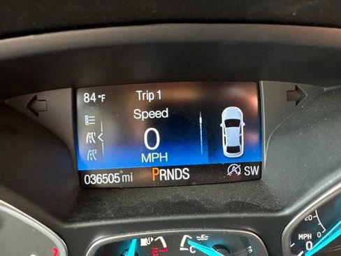 Used 2019 Ford Escape Titanium w/ U9j03 - Titanium Tow Package AWD/4WD image 13