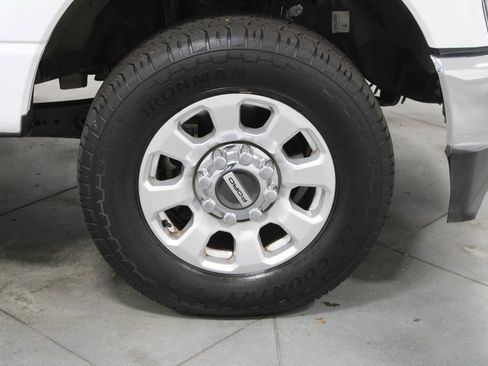 Used 2024 Ford F250 XLT image 16