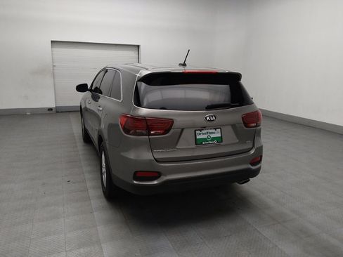 Used 2019 Kia Sorento LX image 6
