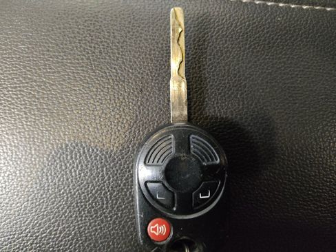 Used 2018 Ford Escape SE FWD image 32