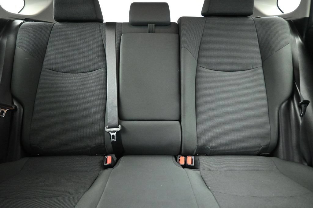 Used 2019 Toyota RAV4 LE FWD image 26