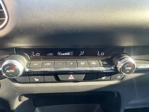 Used 2024 MAZDA CX-30 AWD 2.5 S w/ Preferred Package image 35