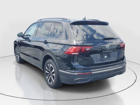 Used 2024 Volkswagen Tiguan S image 5