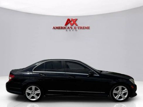Used 2011 Mercedes-Benz C 300 Sedan image 6