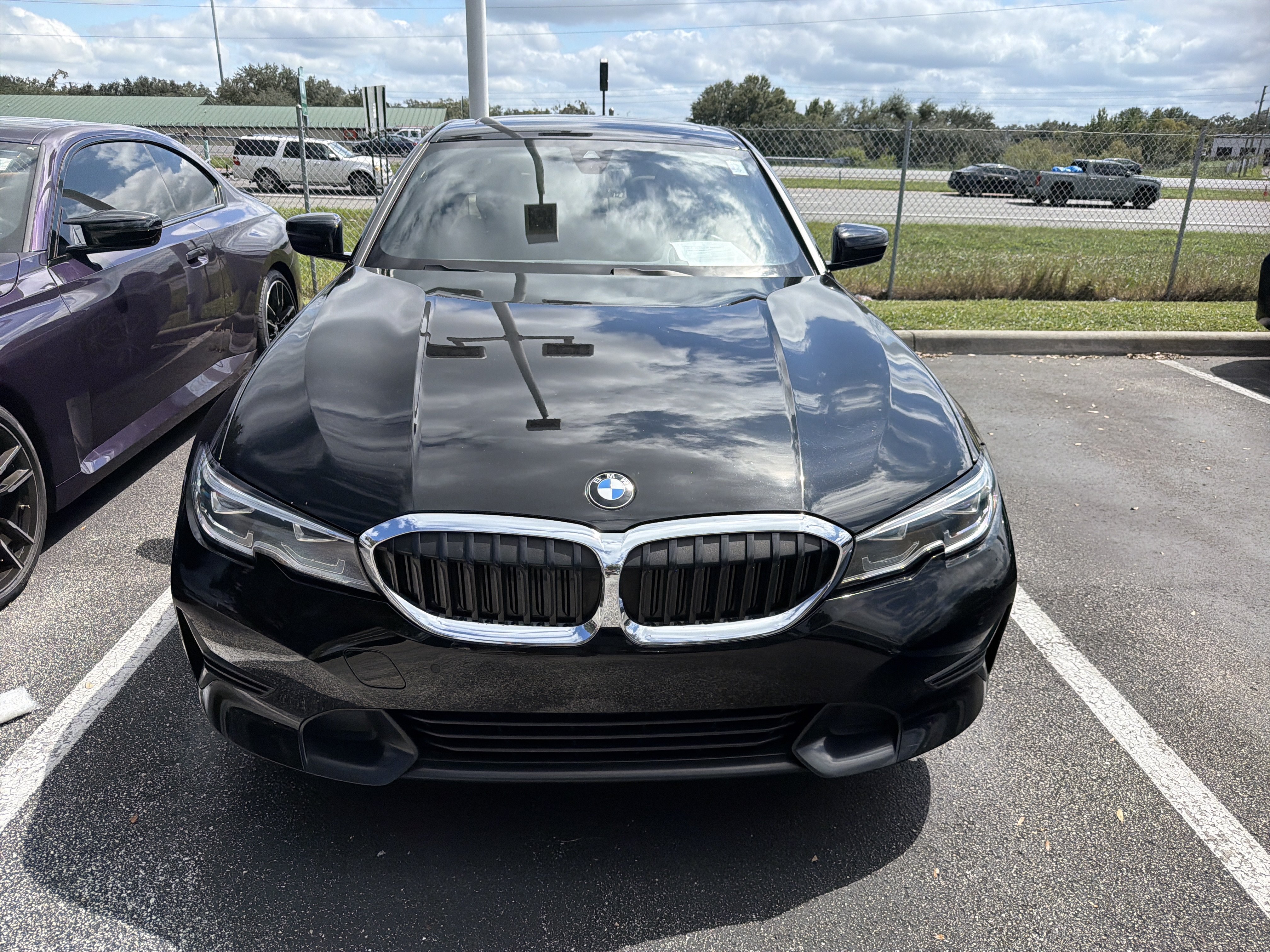 Used 2020 BMW 330i Sedan w/ Premium Package RWD image 2