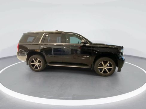 Used 2017 Chevrolet Tahoe Premier AWD/4WD image 9