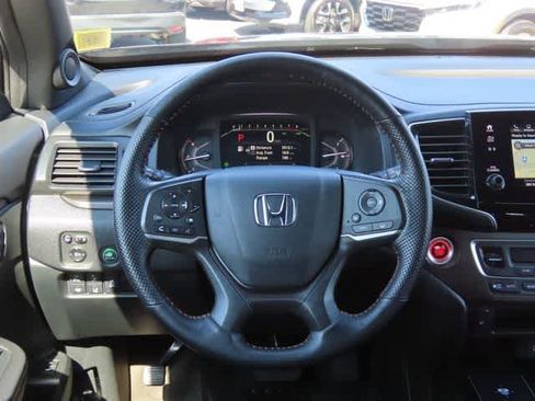 Certified 2024 Honda Passport TrailSport image 18
