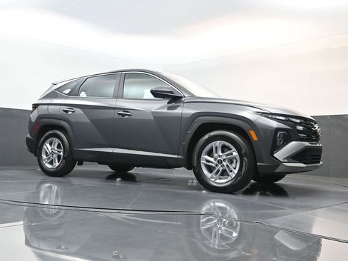 Used 2026 Hyundai Tucson SE FWD image 21