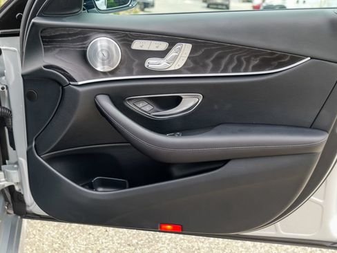Used 2018 Mercedes-Benz E 400 4MATIC Wagon image 33