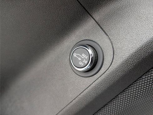 Used 2023 GMC Acadia SLT image 21