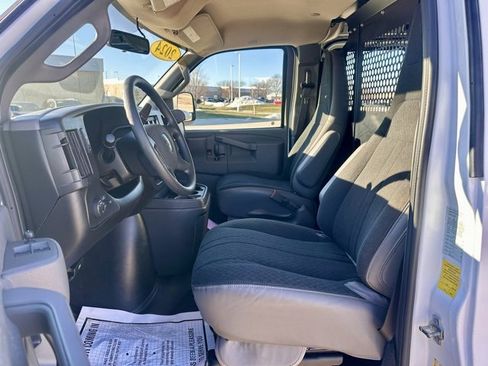 Used 2024 Chevrolet Express 2500 w/ Driver Convenience Package image 10