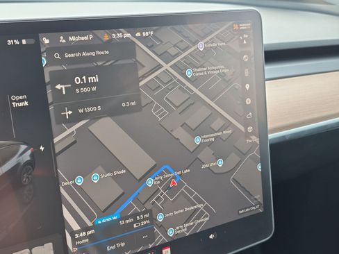 Used 2024 Tesla Model Y Long Range AWD/4WD image 19
