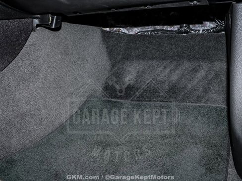Used 2013 Ford Mustang GT Premium RWD image 76