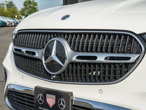 Used 2023 Mercedes-Benz GLC 300 4MATIC image 12