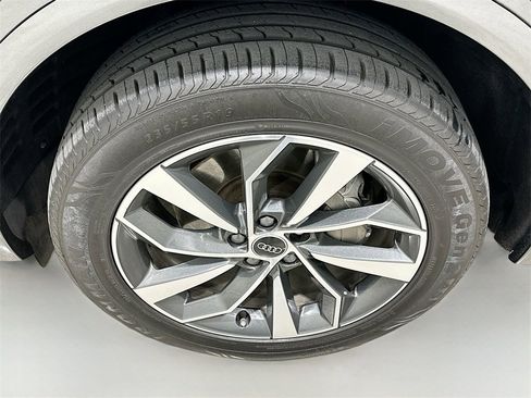 Used 2023 Audi Q5 2.0T Premium Plus image 32